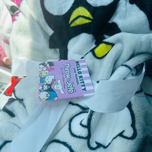 New Hello kitty blanket no hanger just tags